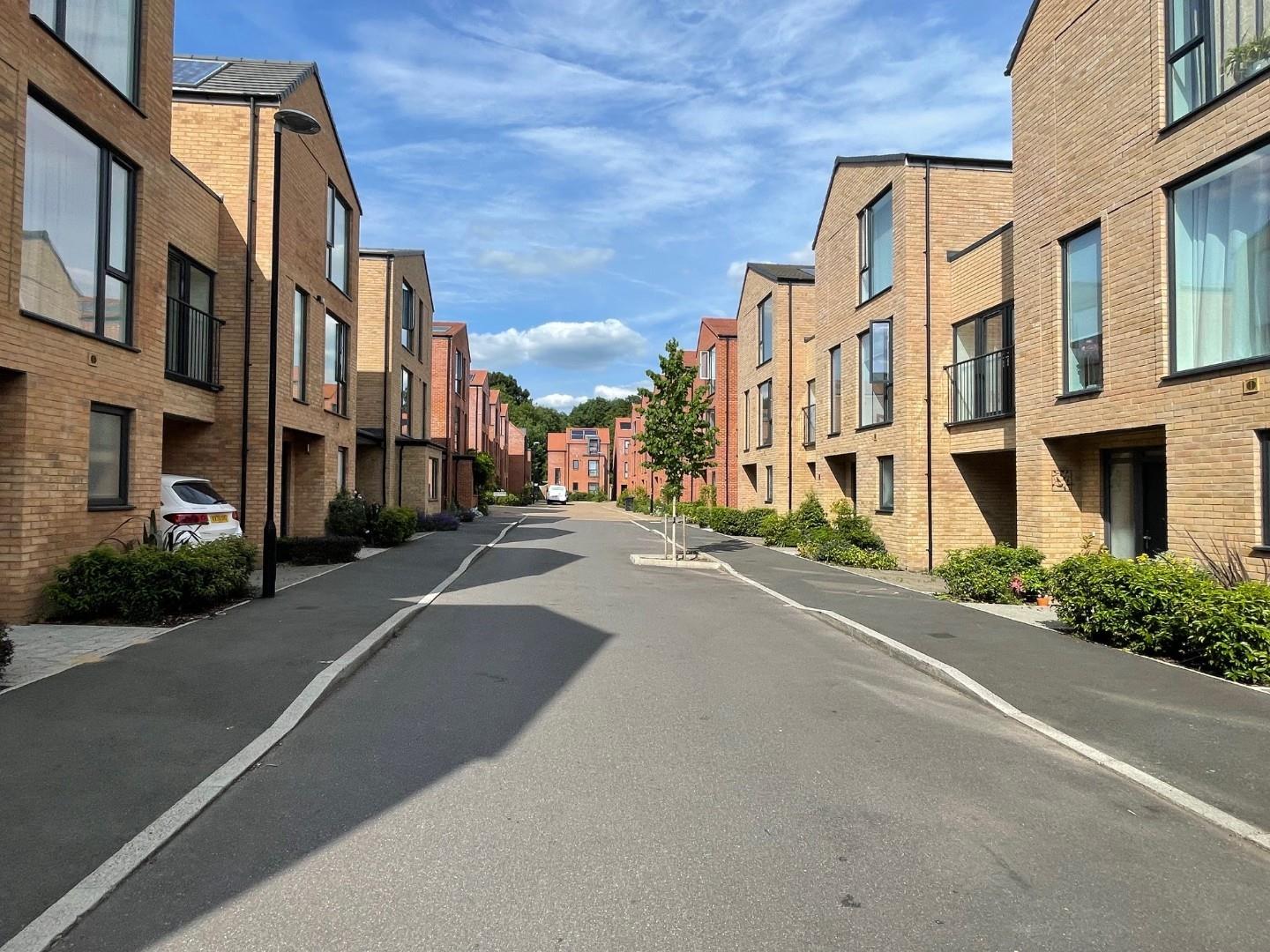 Peter Collinson Vale, Mill Hill